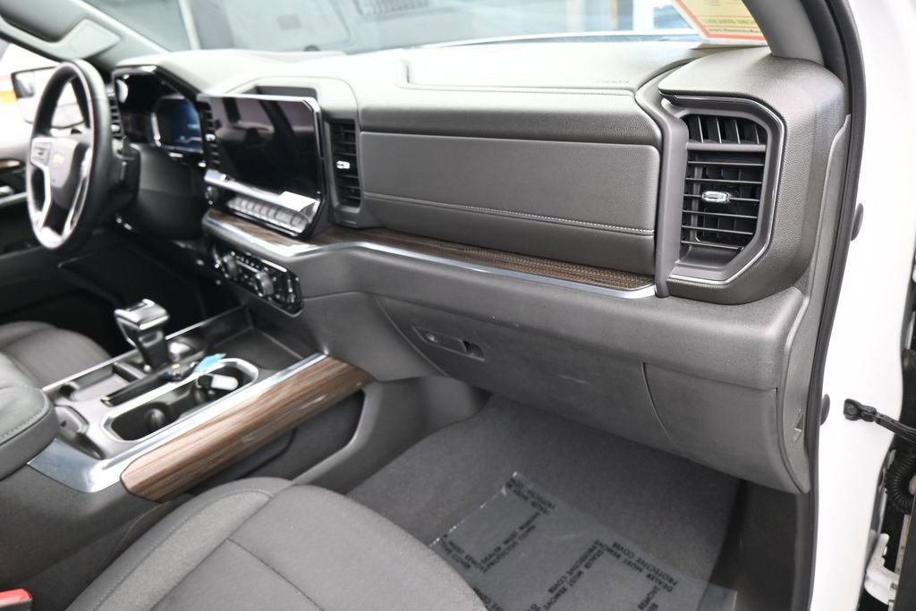 Used 2023 Chevrolet Silverado 1500 LT RWD image 43