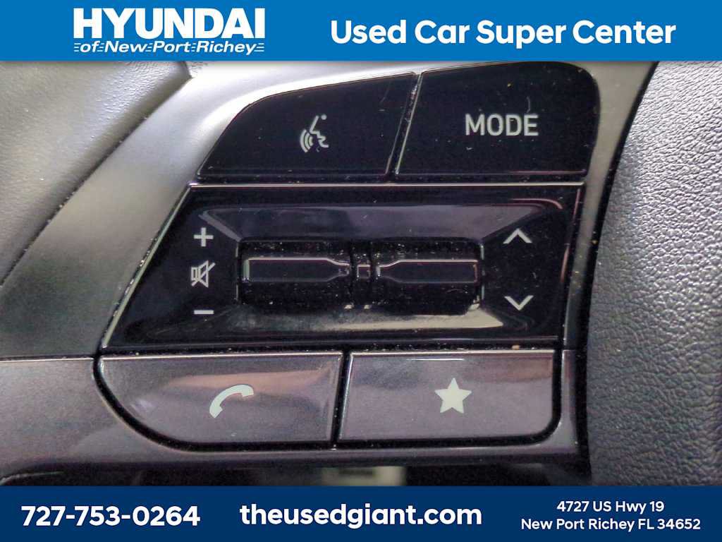 Used 2025 Hyundai Elantra Sport FWD image 24