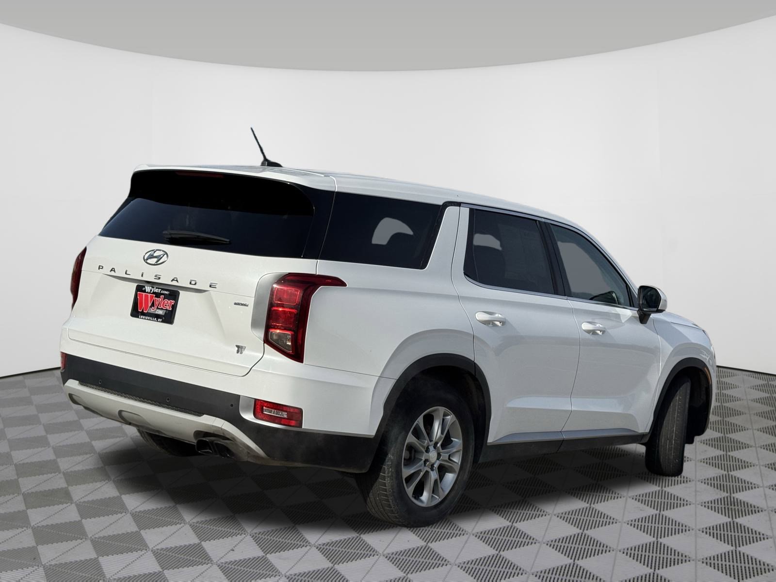 Used 2021 Hyundai Palisade SE image 3