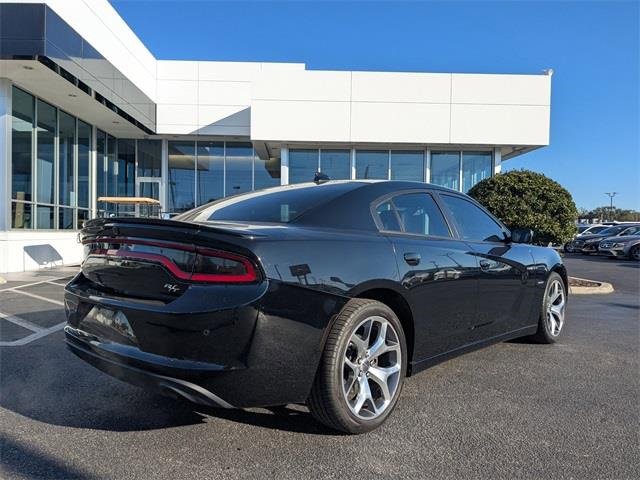 Used 2016 Dodge Charger R/T w/ Plus Group image 4