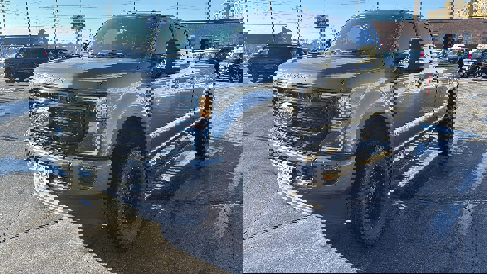 Used 2022 Ford F350 Lariat image 3