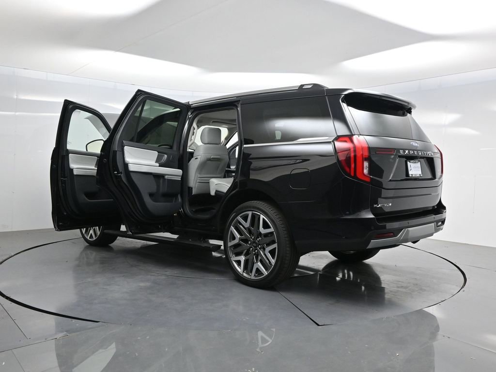 Used 2025 Ford Expedition Platinum w/ Platinum Ultimate Package image 46