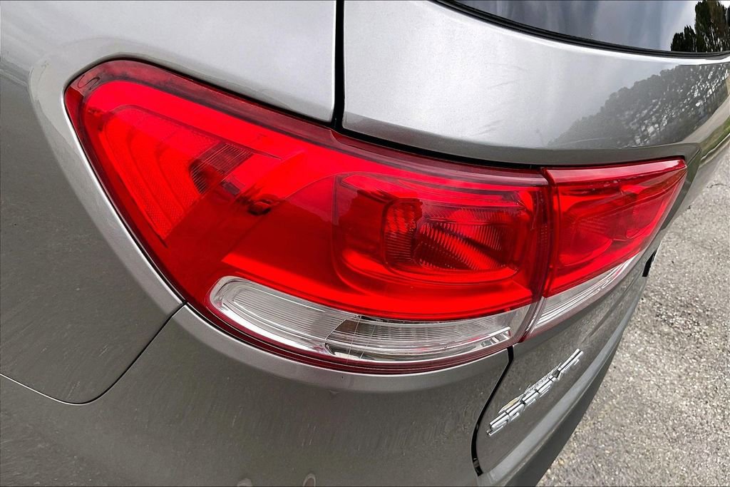 Used 2017 Kia Sorento FWD w/ LX Convenience Package image 30
