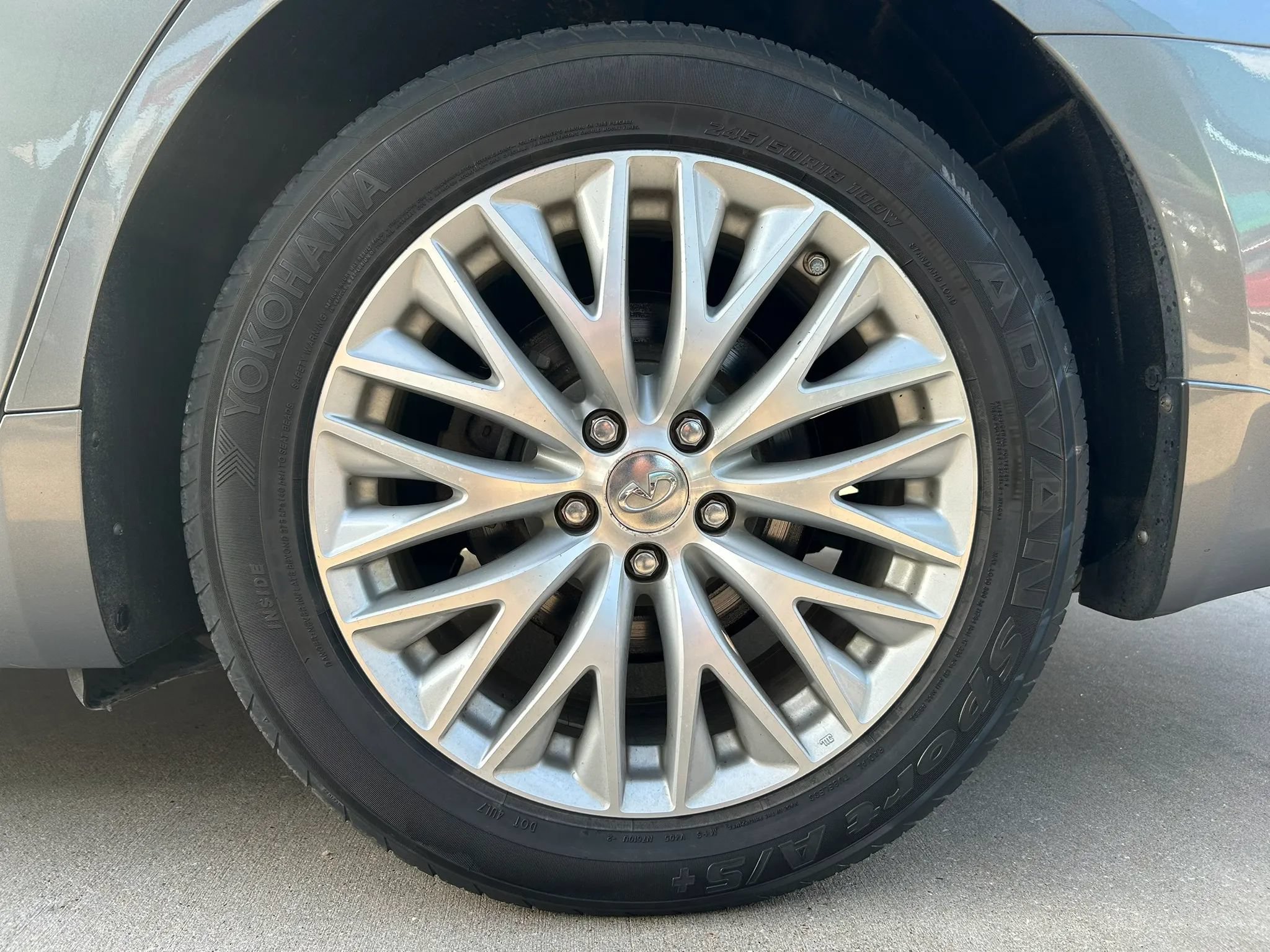 Used 2019 INFINITI Q70 L 3.7 AWD/4WD image 31