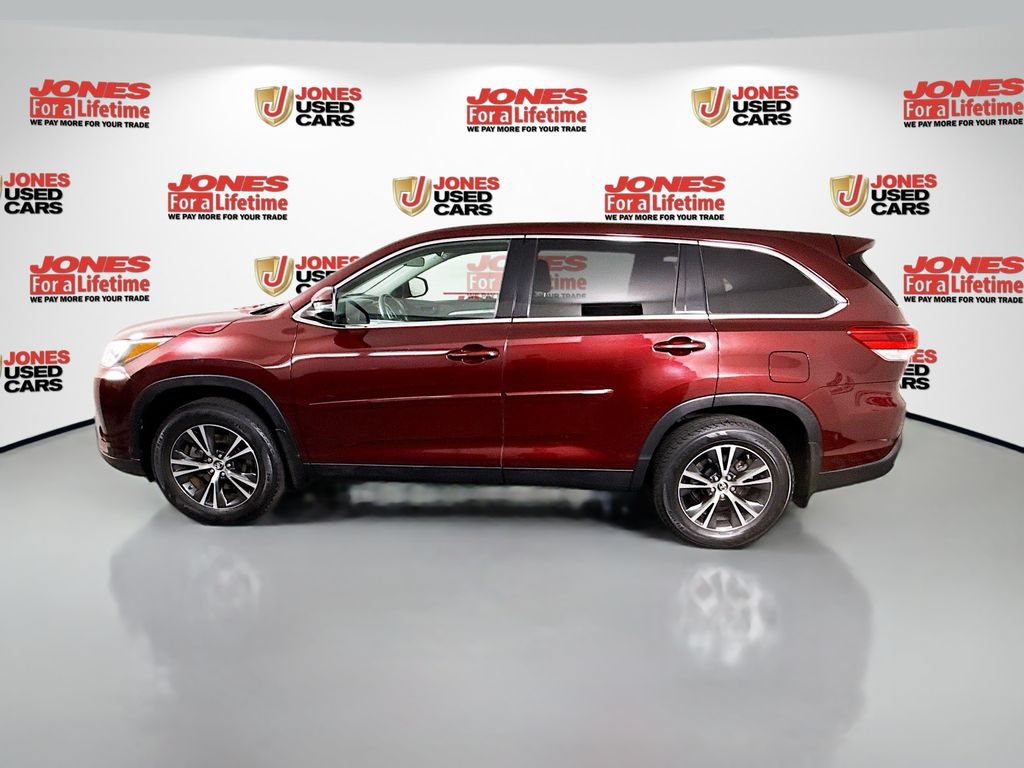 Certified 2019 Toyota Highlander LE w/ Protection Package #3 AWD/4WD image 13
