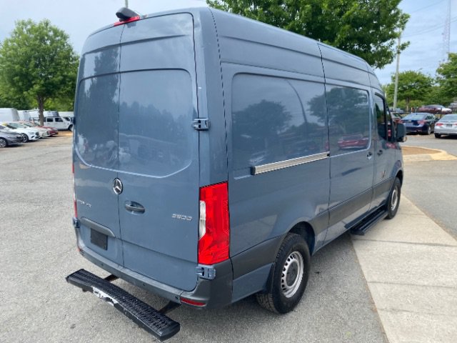 Used 2019 Mercedes-Benz Sprinter 144 image 2