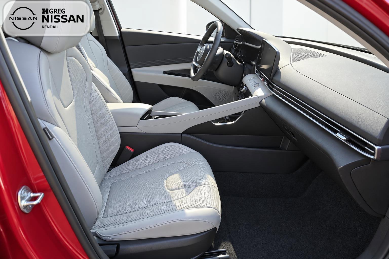 Used 2025 Hyundai Elantra Limited FWD image 8