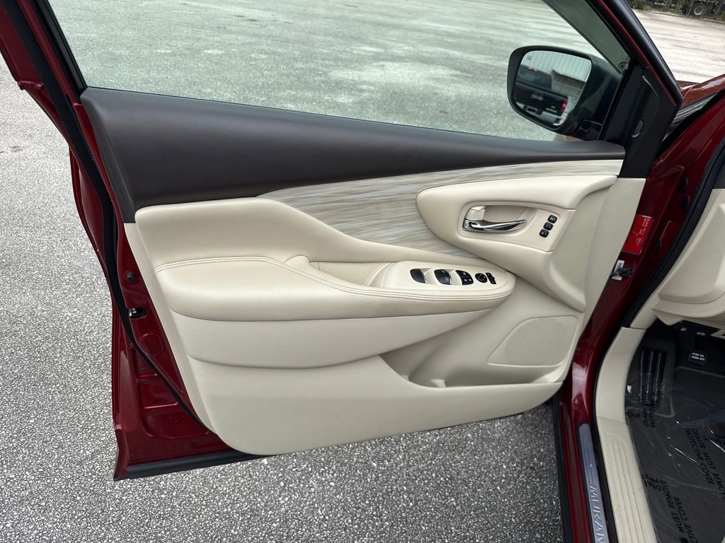 Used 2018 Nissan Murano Platinum image 14