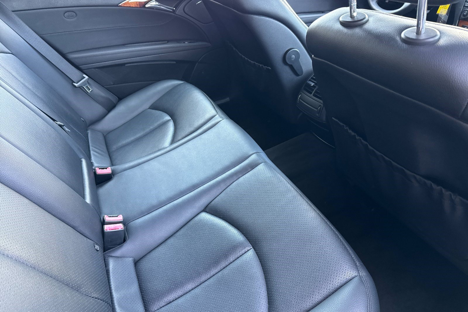 Used 2007 Mercedes-Benz E 350 Sedan image 30
