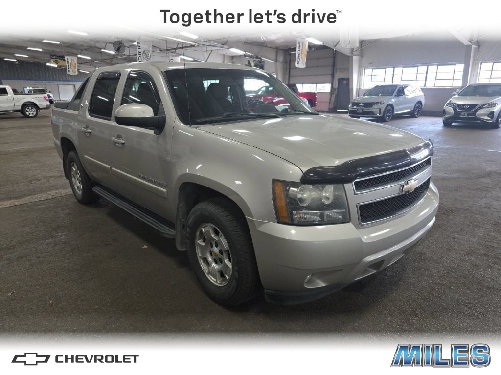 Used 2009 Chevrolet Avalanche LT w/ Convenience Package #1