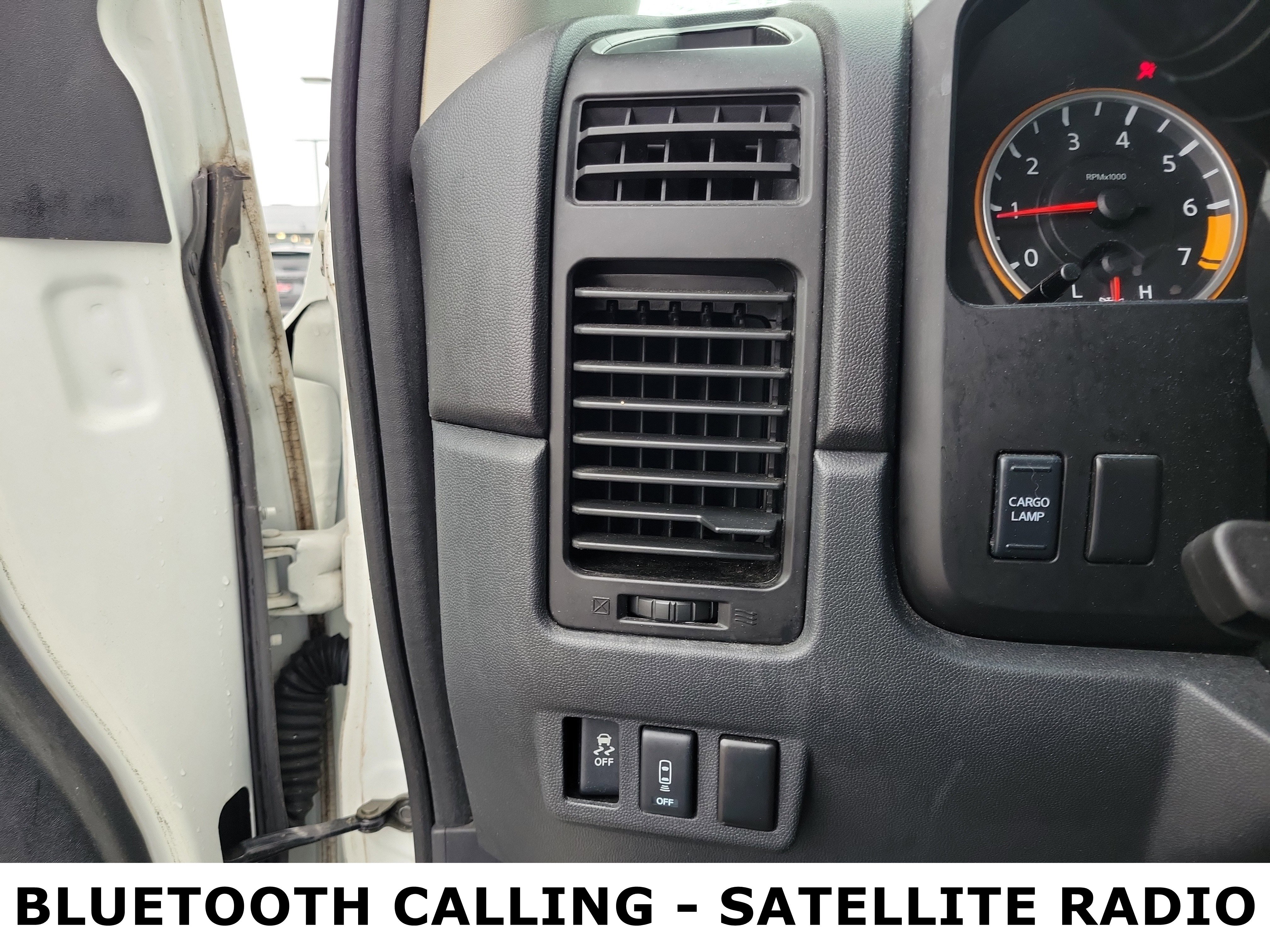 Used 2013 Nissan Titan SV w/ SV Value Truck Pkg image 21