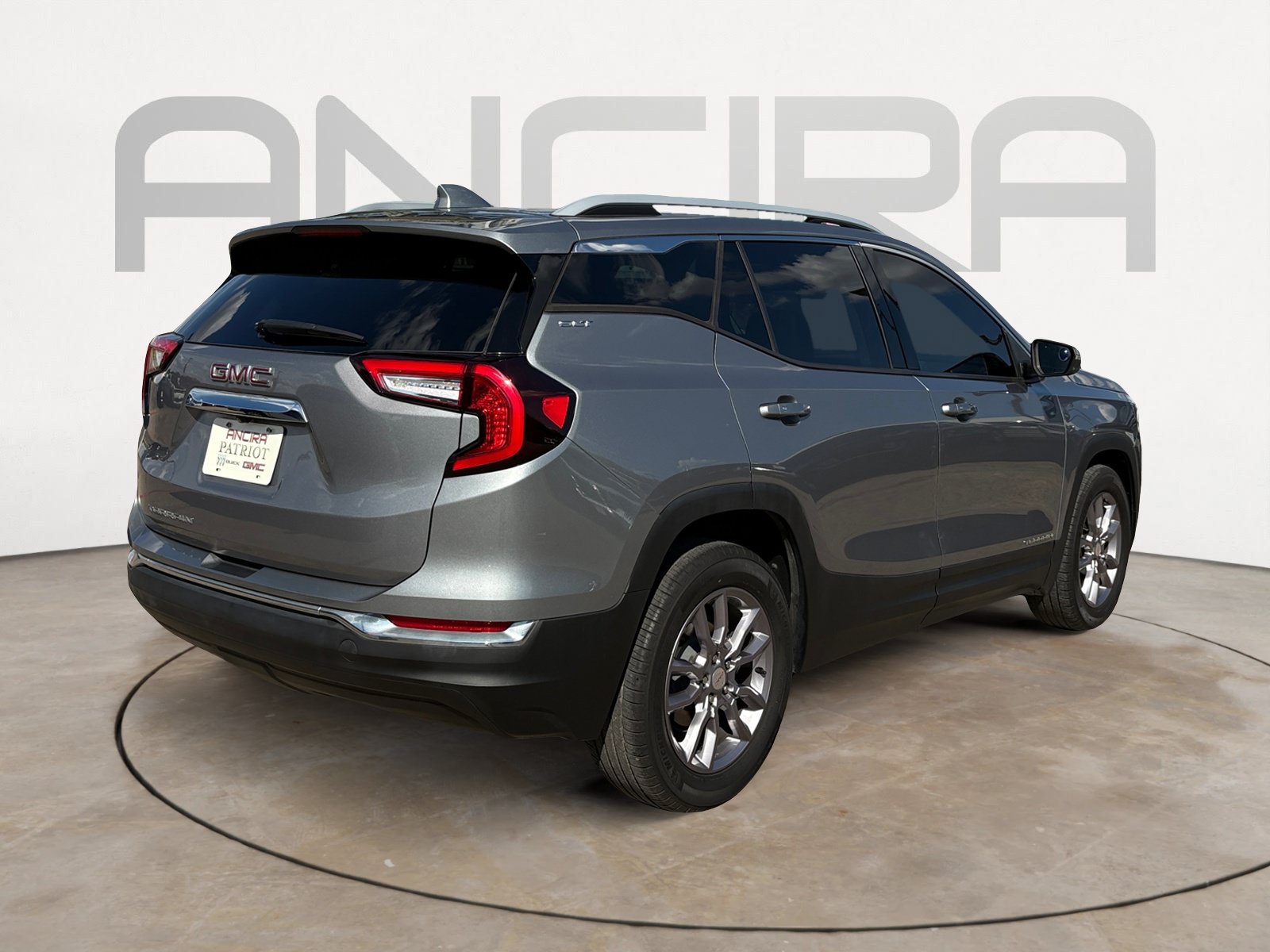 Used 2023 GMC Terrain SLT FWD image 10