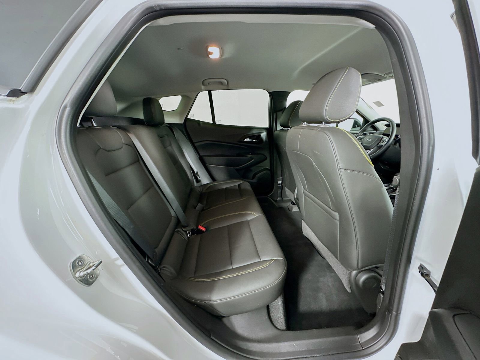 Used 2024 Chevrolet Trax ACTIV w/ Driver Confidence Package image 26