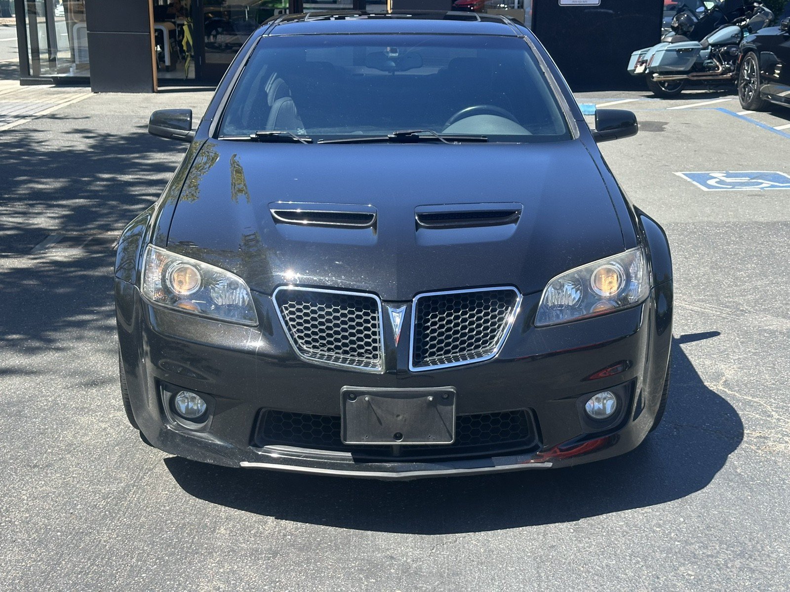 Used 2009 Pontiac G8 GXP RWD image 5