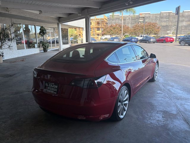 Used 2018 Tesla Model 3 Long Range RWD image 3