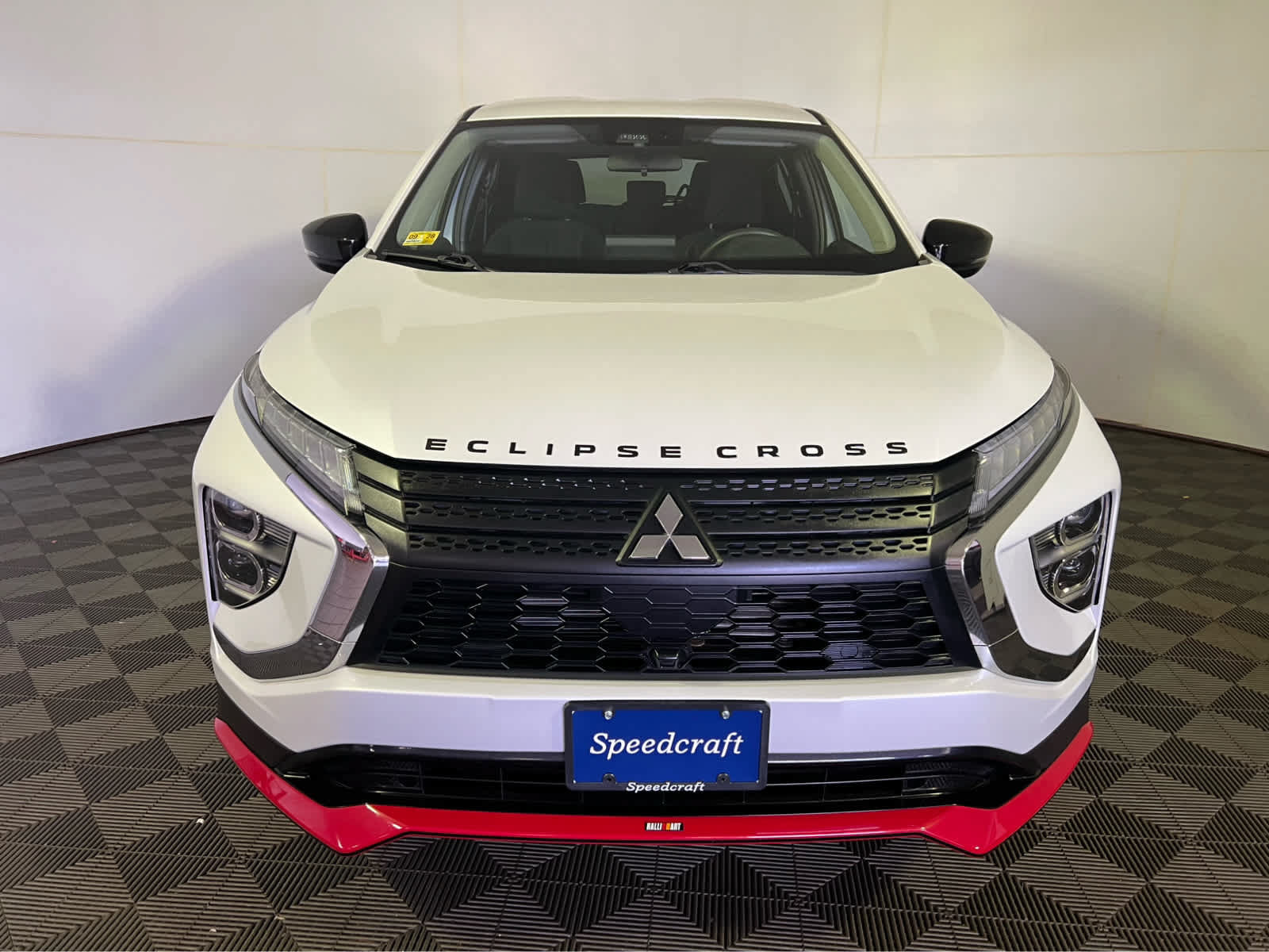 Used 2023 Mitsubishi Eclipse Cross Ralliart AWD/4WD image 2