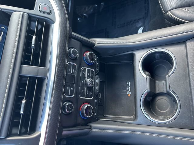 Used 2024 Chevrolet Suburban Premier image 21