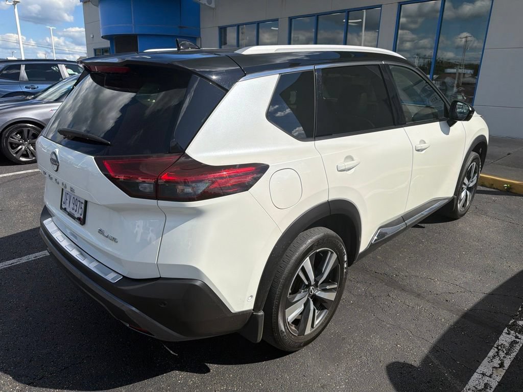 Used 2023 Nissan Rogue SL w/ SL Premium Package AWD/4WD image 5