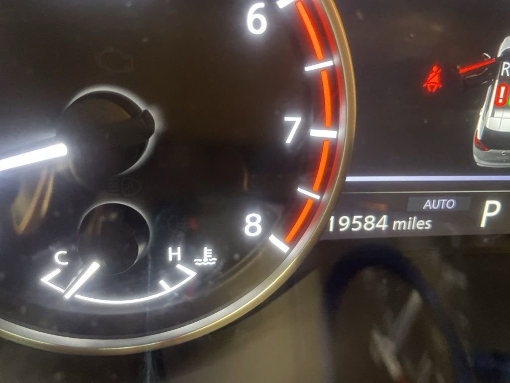 Used 2024 Nissan Rogue SV image 29