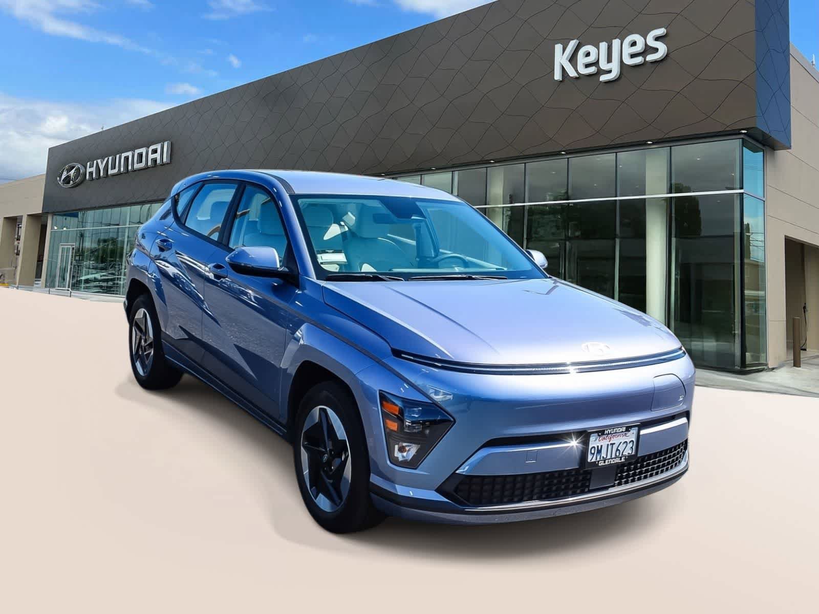 Certified 2024 Hyundai Kona SE FWD image 3