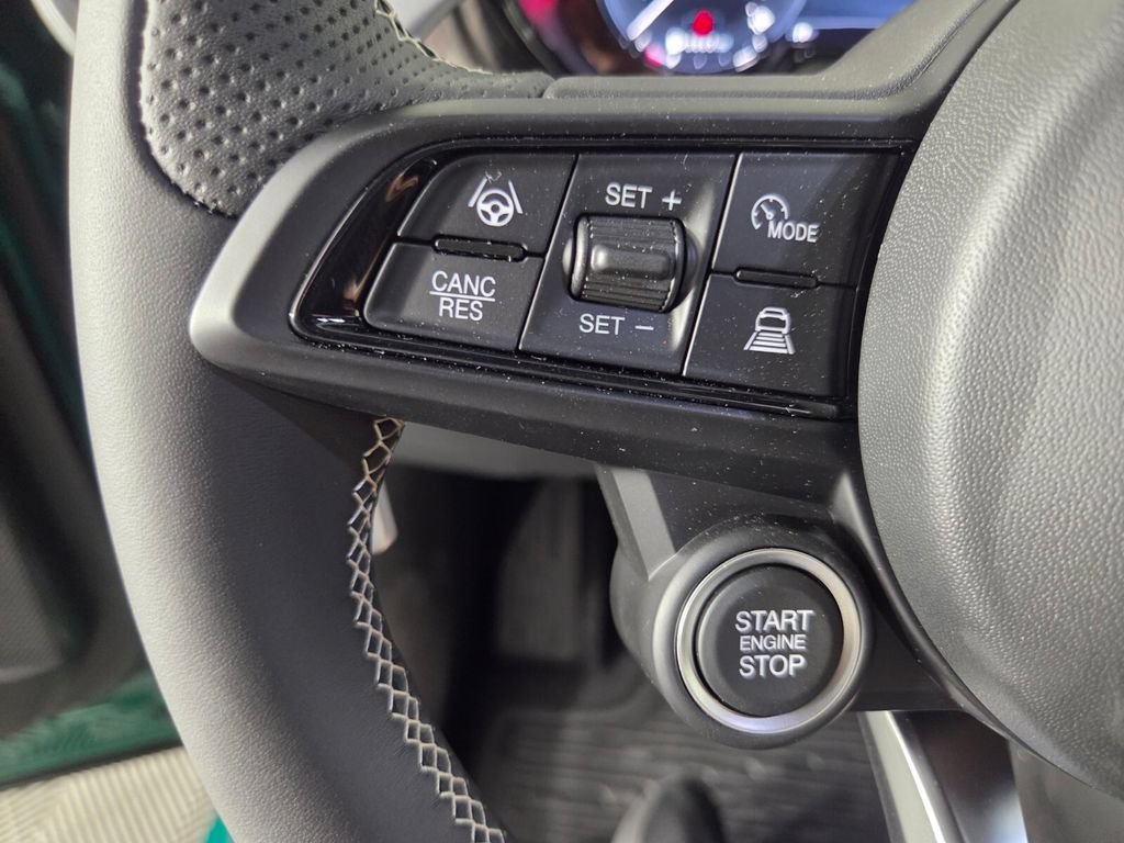 New 2026 Alfa Romeo Tonale w/ Active Assist Package AWD/4WD image 16
