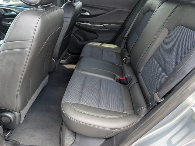 Used 2025 Buick Envista Preferred FWD image 28