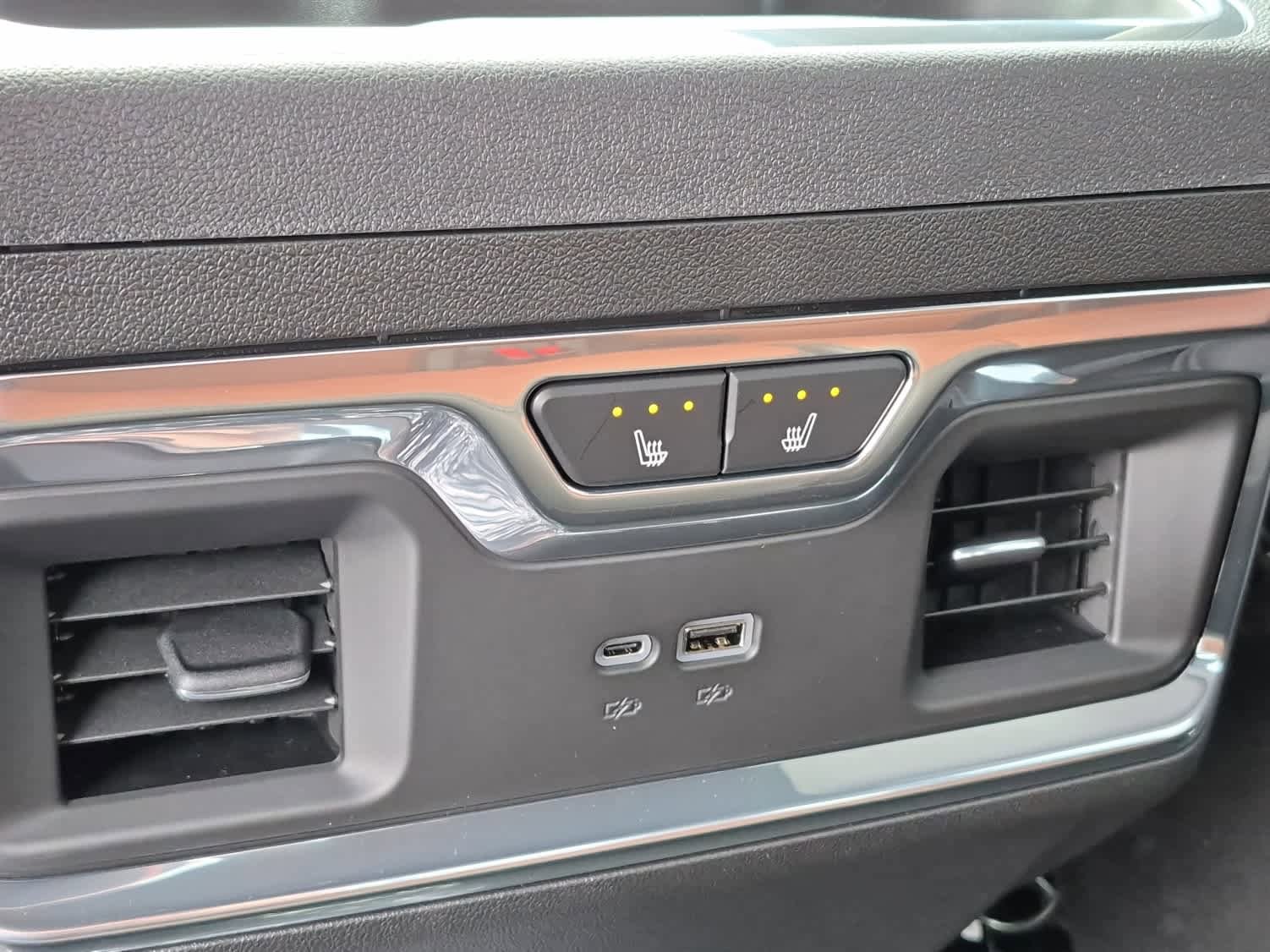 New 2026 GMC Sierra 2500 Denali Ultimate image 8