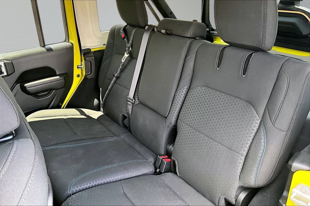 Used 2024 Jeep Wrangler Unlimited Rubicon 4xe AWD/4WD image 25