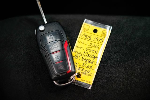 Used 2010 Ford Mustang GT Premium RWD image 32