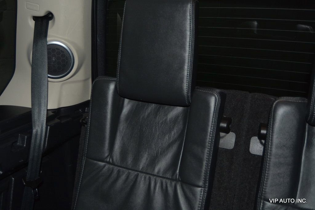 Used 2016 Land Rover LR4 HSE LUX image 28