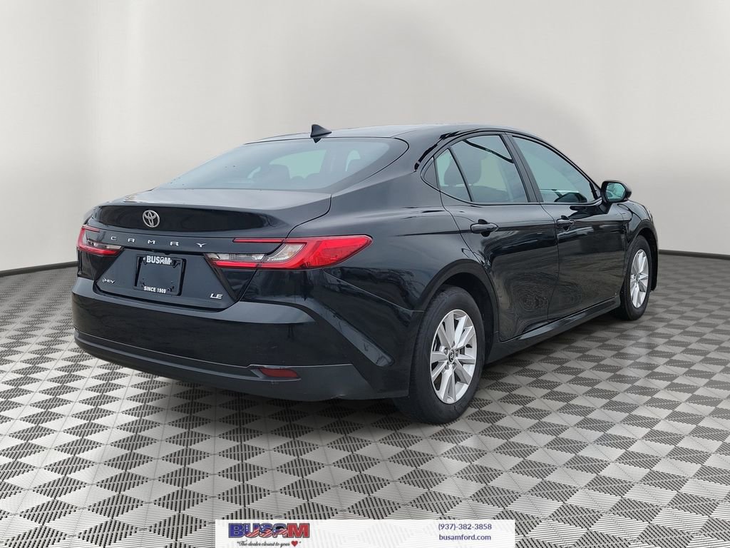 Used 2025 Toyota Camry LE FWD image 4