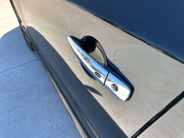 Used 2017 Nissan Sentra SR w/ SR Midnight Edition image 3