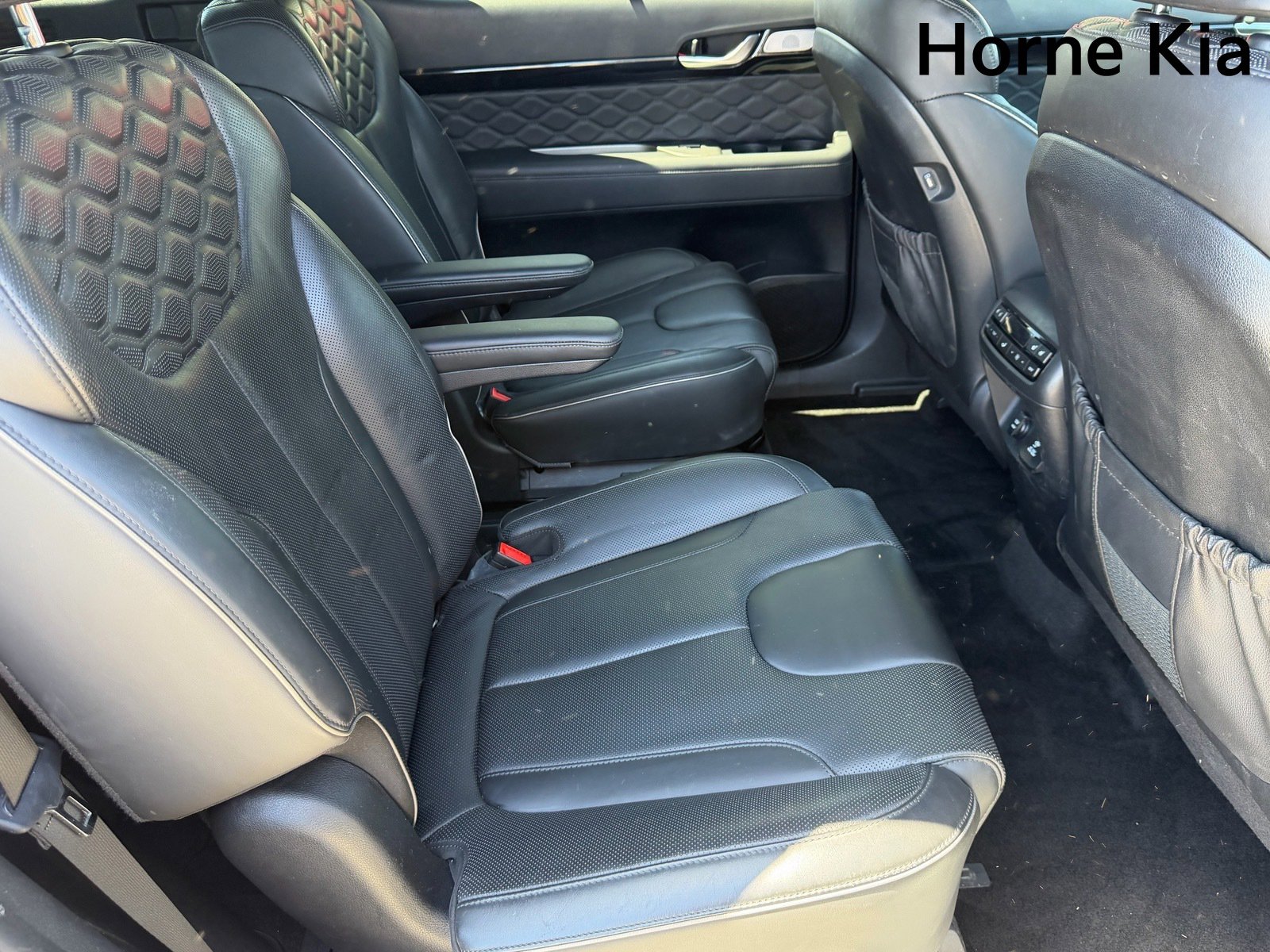 Used 2022 Hyundai Palisade Calligraphy FWD image 14