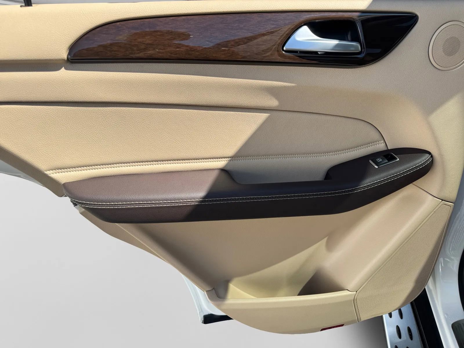 Used 2018 Mercedes-Benz GLE 350 image 26