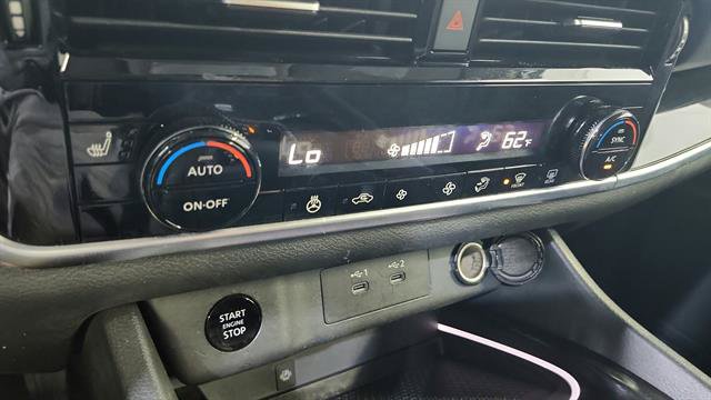 Certified 2026 Nissan Rogue SL FWD image 22