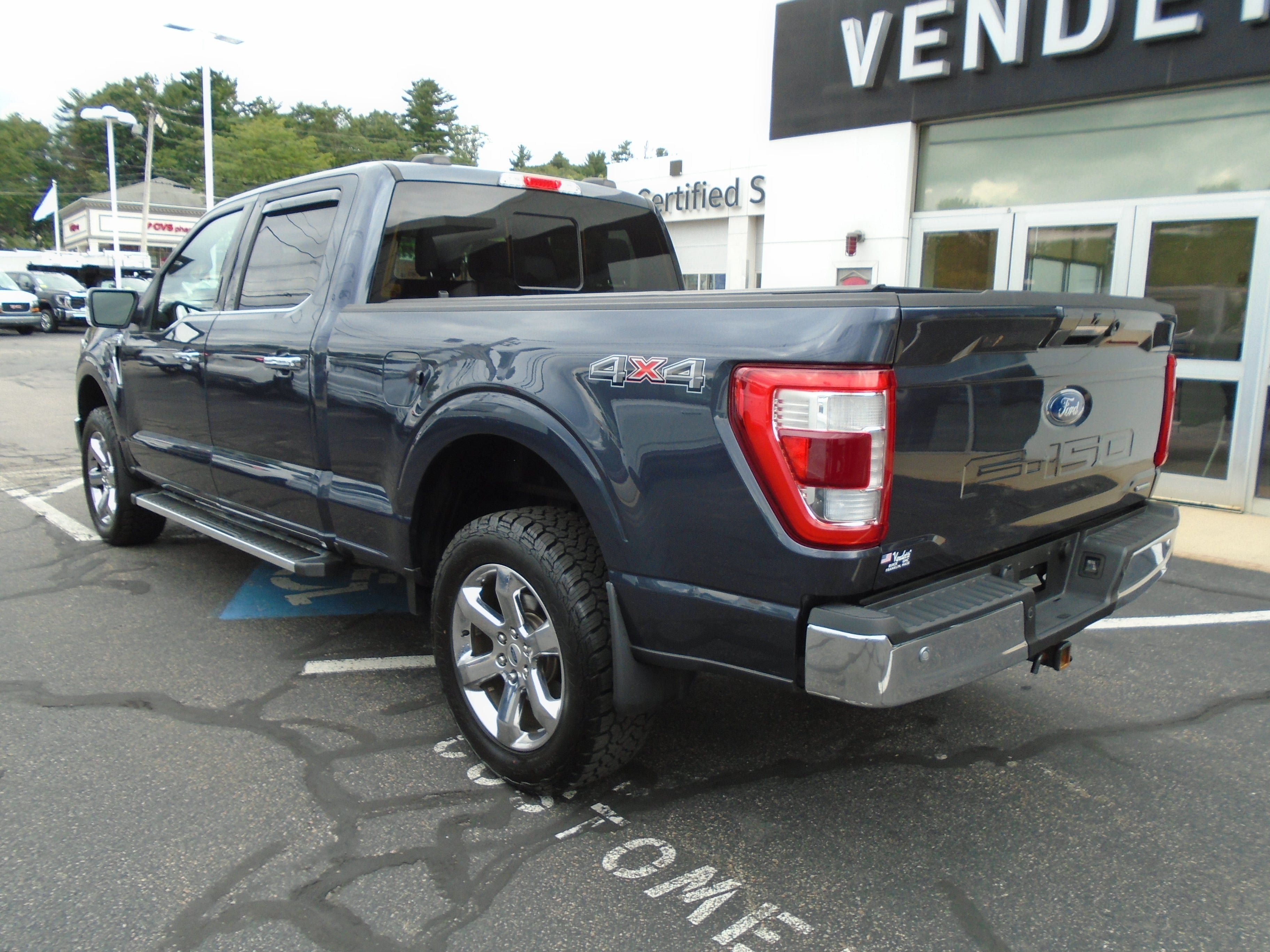 Used 2022 Ford F150 Lariat w/ Equipment Group 502A High AWD/4WD image 9