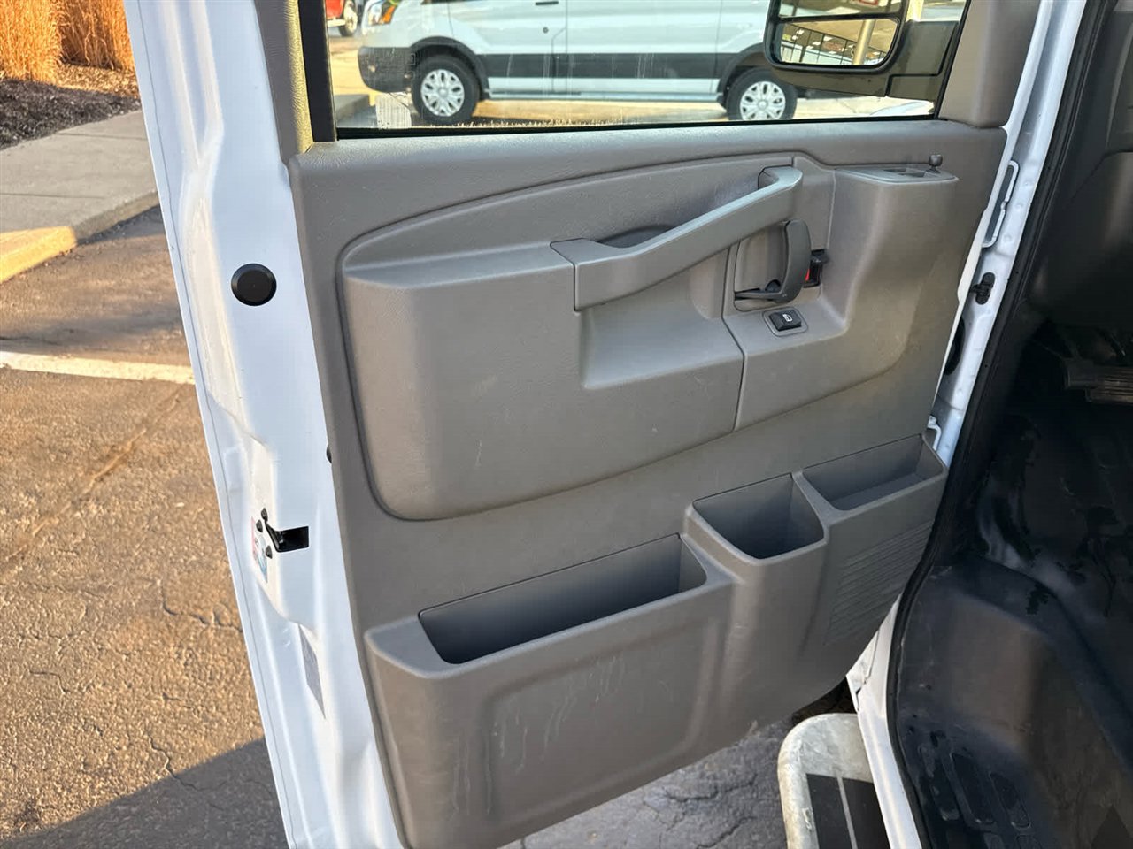 Used 2024 Chevrolet Express 2500 w/ Driver Convenience Package image 17