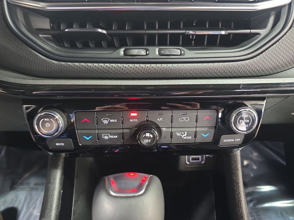 Used 2024 Jeep Compass Trailhawk w/ Trailhawk Convenience Group image 20