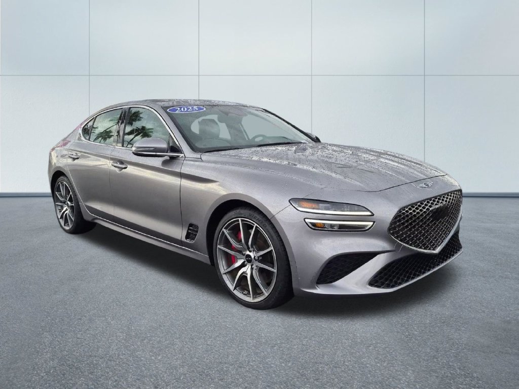 Used 2025 Genesis G70 2.5T RWD image 8