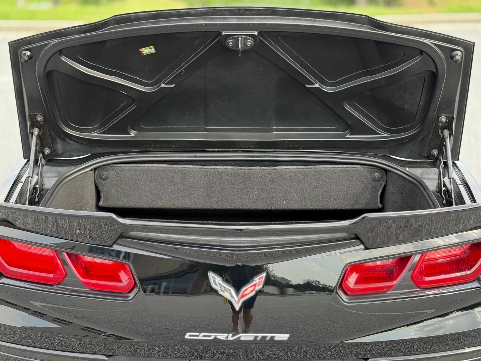 Used 2015 Chevrolet Corvette Stingray Convertible w/ 3LT Preferred Equipment Group RWD image 39