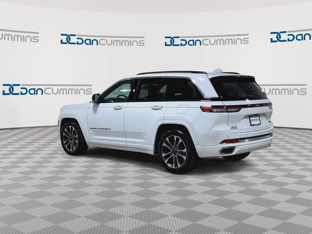 Used 2022 Jeep Grand Cherokee Overland w/ Luxury Tech Group IV AWD/4WD image 6