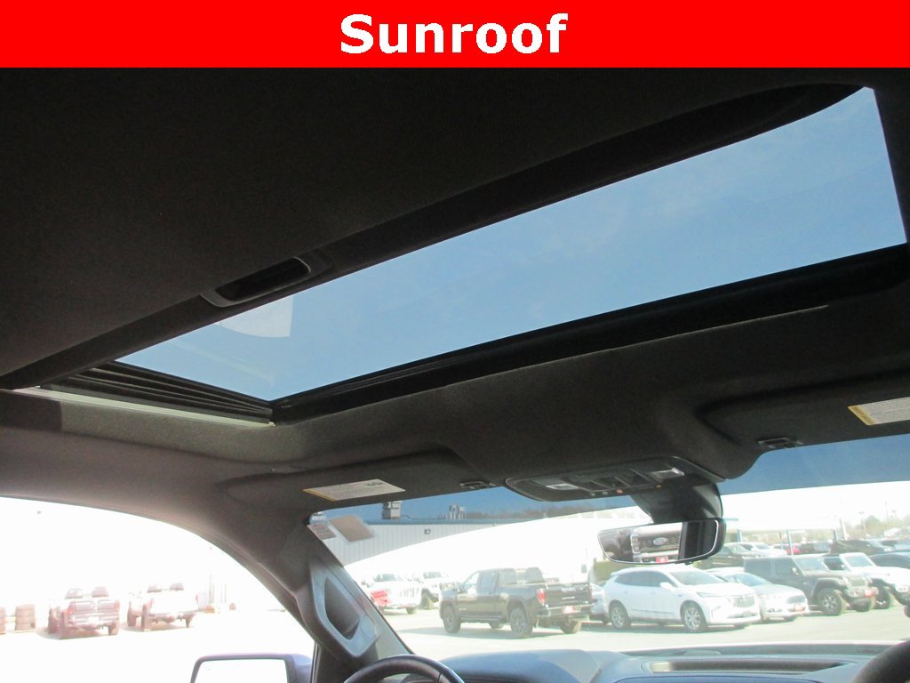 Used 2020 Chevrolet Silverado 1500 High Country w/ Technology Package image 16