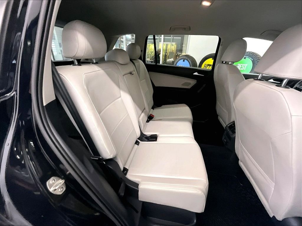 Used 2021 Volkswagen Tiguan SE AWD/4WD image 16