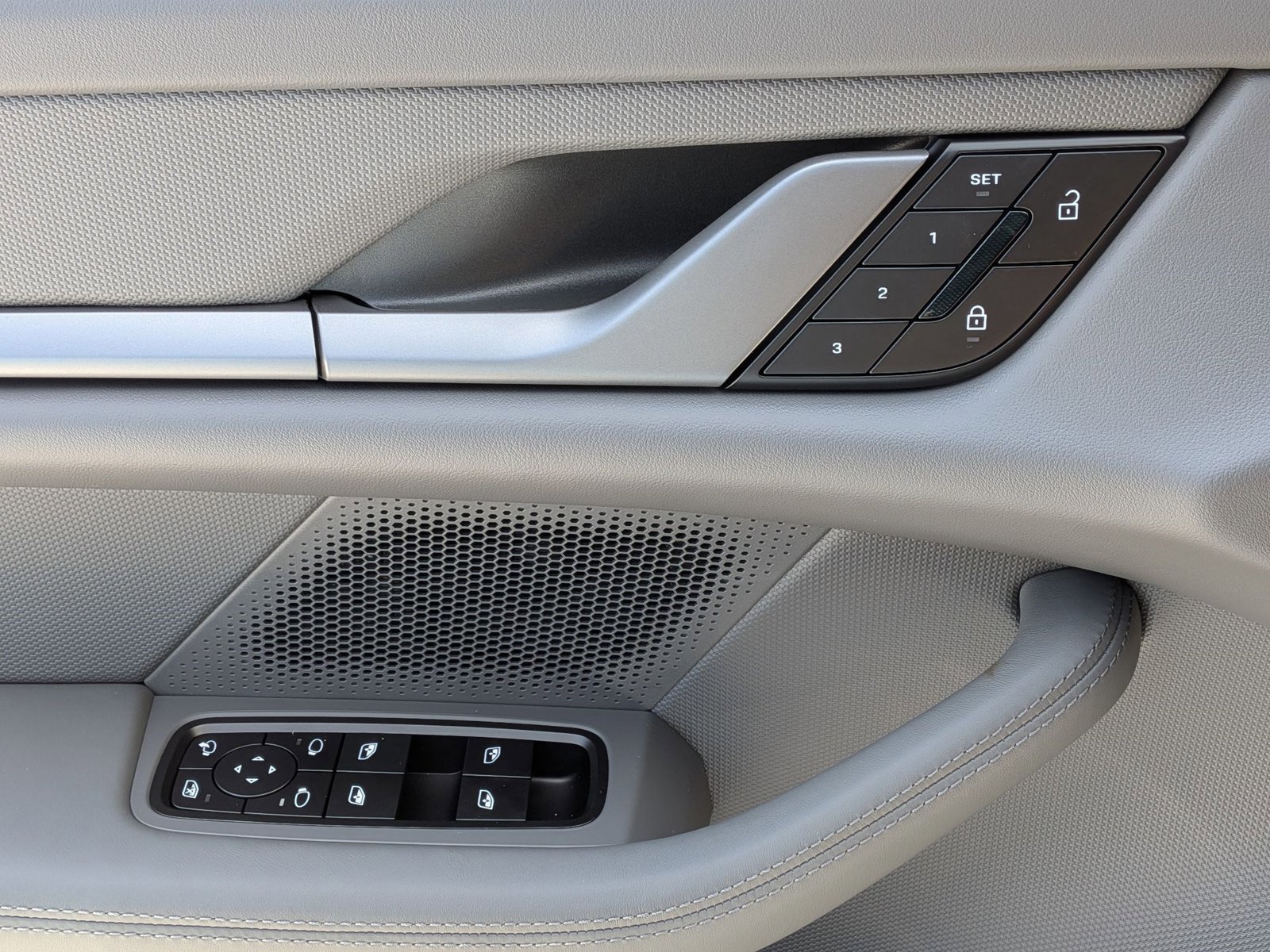 New 2026 Porsche Taycan AWD/4WD image 15