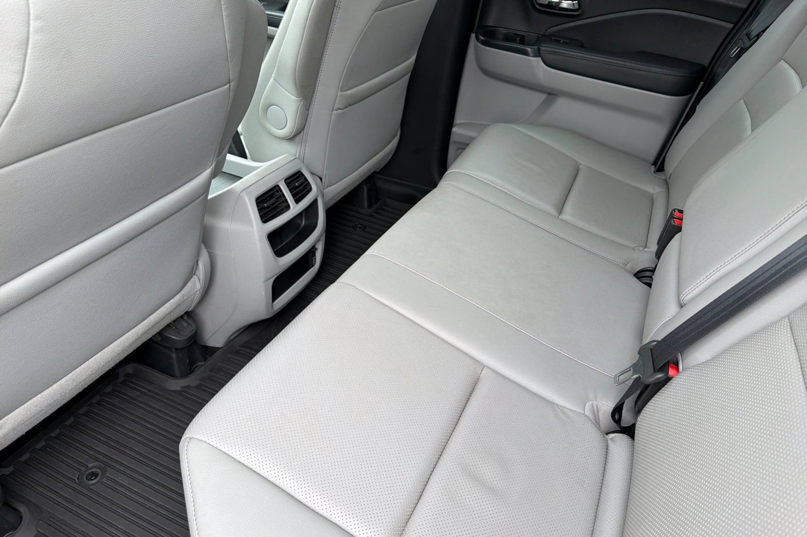 Used 2017 Honda Ridgeline RTL-T image 13