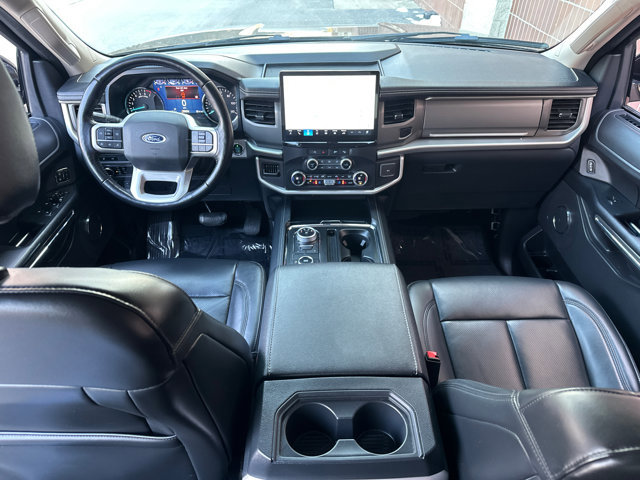 Used 2023 Ford Expedition Max XLT image 14