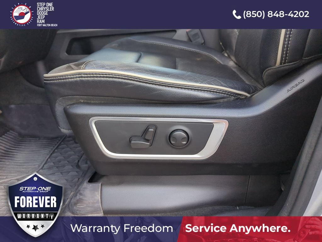 Used 2022 RAM 1500 Laramie w/ Sport Appearance Package AWD/4WD image 12