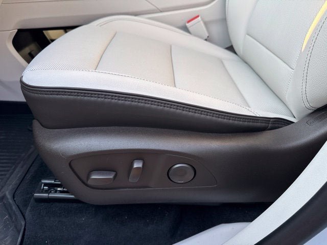 Used 2027 GMC Acadia Denali w/ Denali Reserve Package AWD/4WD image 11