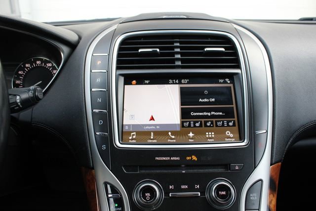 Used 2018 Lincoln MKX Reserve w/ Lincoln MKX Climate Package image 16