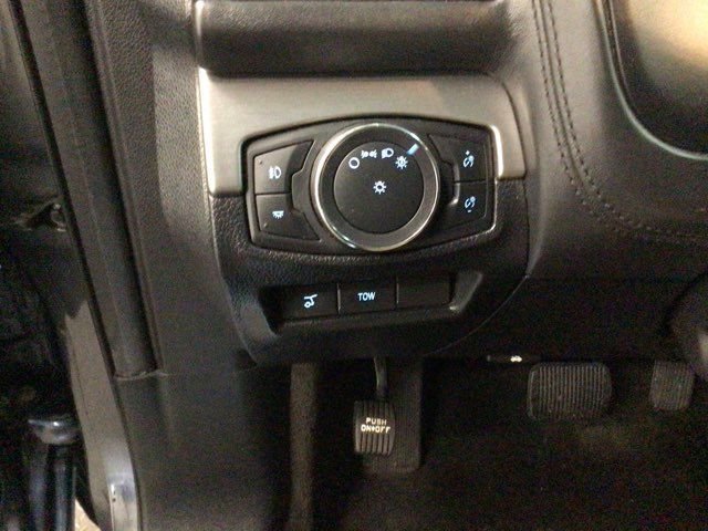 Used 2016 Ford Explorer Platinum image 20